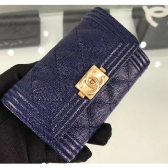 Chanel Grained Calfskin Boy Flap Card Holder A80603 Navy Blue/Gold AQ01551 Chanel Grained Calfskin Boy Flap Card Holder A80603 Navy Blue/Gold AQ01551