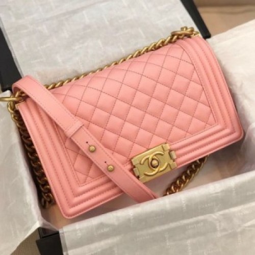 Chanel Quilted Calfskin Medium Boy Flap Bag A67086 Pink 2019 Collection AQ01011 Chanel Quilted Calfskin Medium Boy Flap Bag A67086 Pink 2019 Collection AQ01011