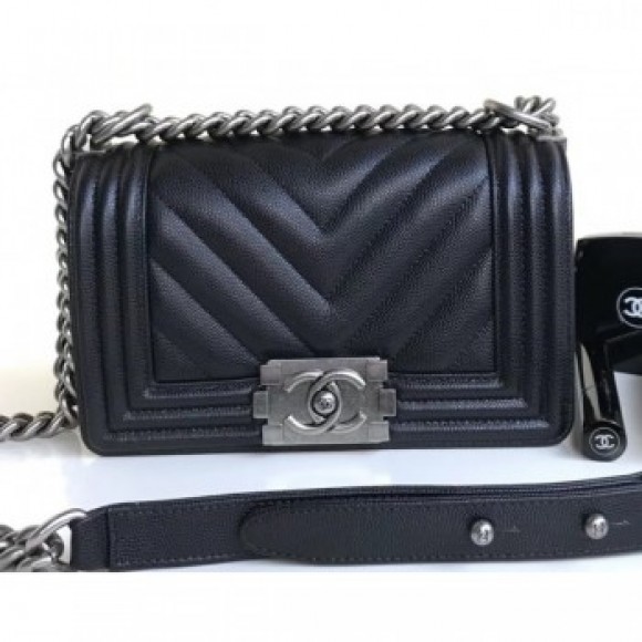 Chanel Caviar Leather Chevron Boy Flap Small Bag Black 2018 AQ04149 Chanel Caviar Leather Chevron Boy Flap Small Bag Black 2018 AQ04149