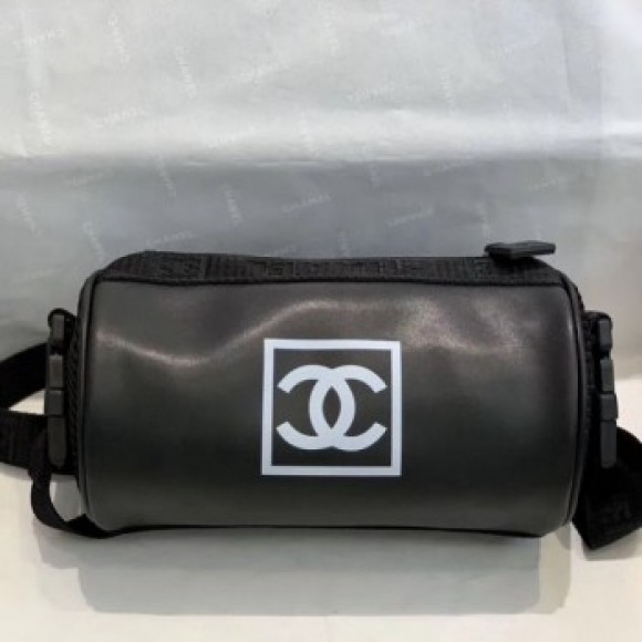 Chanel Vintage Small Roller Shoulder Bag AS6688 Black 2019 Collection AQ01971 Chanel Vintage Small Roller Shoulder Bag AS6688 Black 2019 Collection AQ01971