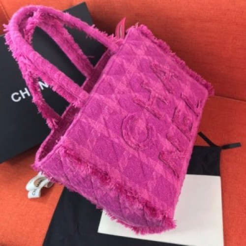 Chanel Wool Tweed Medium Zipped Shopping Bag AS0976 Pink 2019 Collection AQ01130