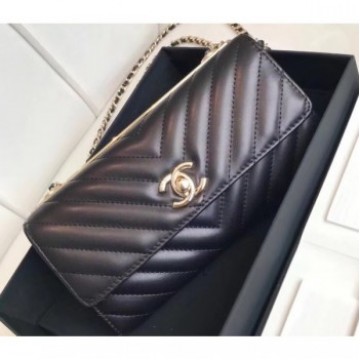 Chanel Chevron Trendy CC Wallet On Chain Flap Bag Black 2018 AQ01881