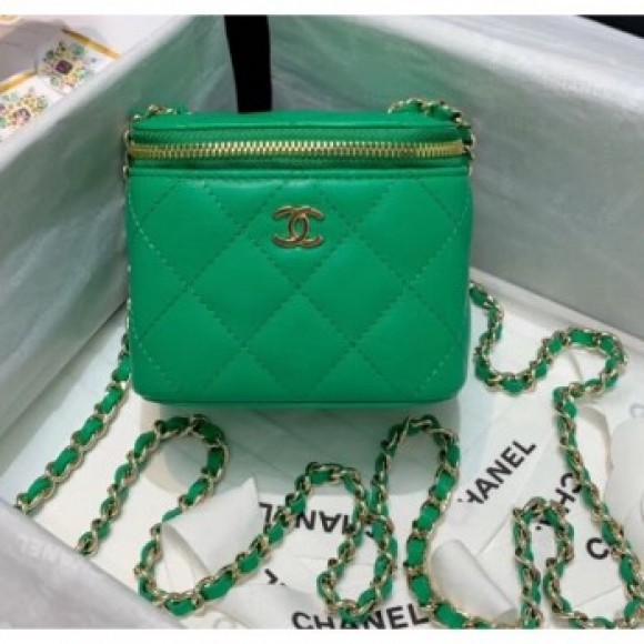 Chanel Mini Vanity with Classic Chain AP1340 Green 2020 Collection AQ02691 Chanel Mini Vanity with Classic Chain AP1340 Green 2020 Collection AQ02691