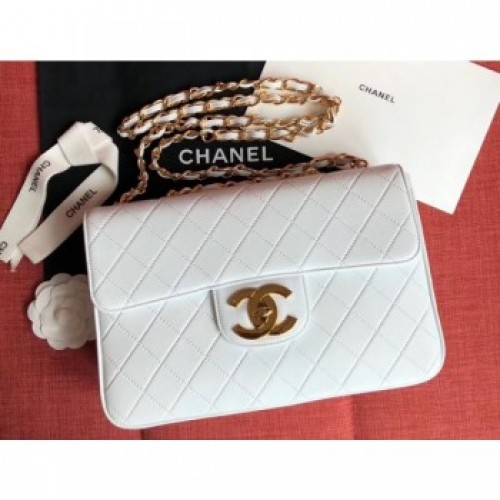 chanel vintage classic flap bag white AQ03698 chanel vintage classic flap bag white AQ03698