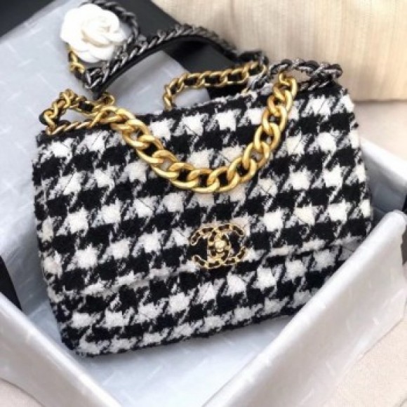 Chanel 19 Large Houndstooth Tweed Flap Bag AS1161 Black/White 2019 Collection AQ03306 Chanel 19 Large Houndstooth Tweed Flap Bag AS1161 Black/White 2019 Collection AQ03306