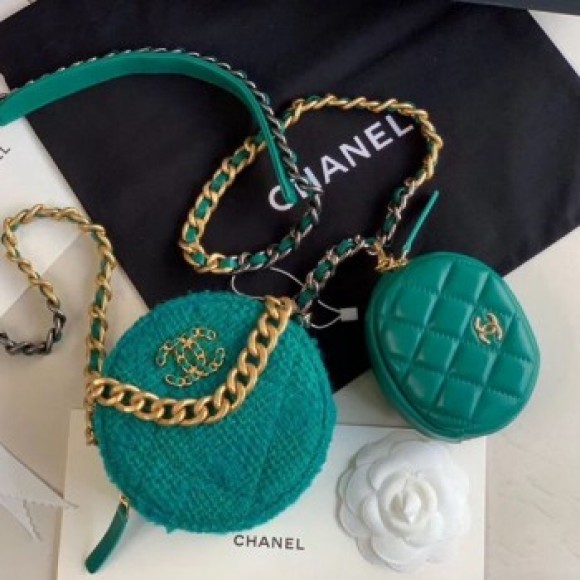 Chanel 19 Tweed Clutch with Chain & Coin Purse AP0986 Green 2019 Collection AQ03289 Chanel 19 Tweed Clutch with Chain & Coin Purse AP0986 Green 2019 Collection AQ03289
