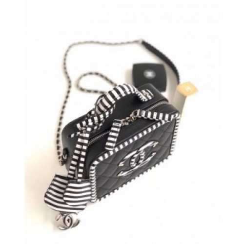 Chanel Striped Grained CC Filigree Vanity Case Mini Bag A93342 Black 2019 AQ01813 Chanel Striped Grained CC Filigree Vanity Case Mini Bag A93342 Black 2019 AQ01813