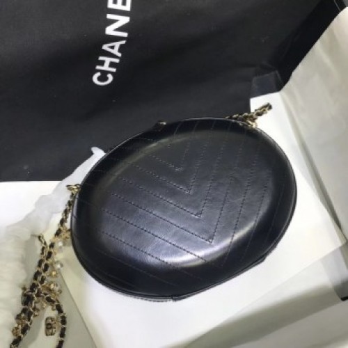 Chanel Chevron Evening Bag with Pearl Chain AS0204 Black 2019 AQ02490 Chanel Chevron Evening Bag with Pearl Chain AS0204 Black 2019 AQ02490