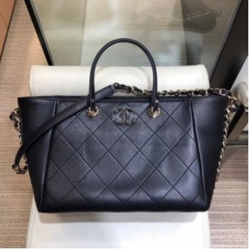 Chanel Quilted CC Logo Shopping Tote Bag Black 2019 Collection AQ03099 Chanel Quilted CC Logo Shopping Tote Bag Black 2019 Collection AQ03099