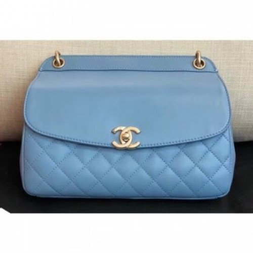 Chanel Lambskin/Calfskin Waist Bag AS0419 Denim Blue 2019 AQ03717 Chanel Lambskin/Calfskin Waist Bag AS0419 Denim Blue 2019 AQ03717