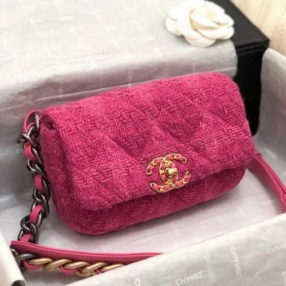 Chanel 19 Wool Tweed Flap Waist Bag/Belt Bag AS1163 Pink 2019 Collection AQ04264 Chanel 19 Wool Tweed Flap Waist Bag/Belt Bag AS1163 Pink 2019 Collection AQ04264