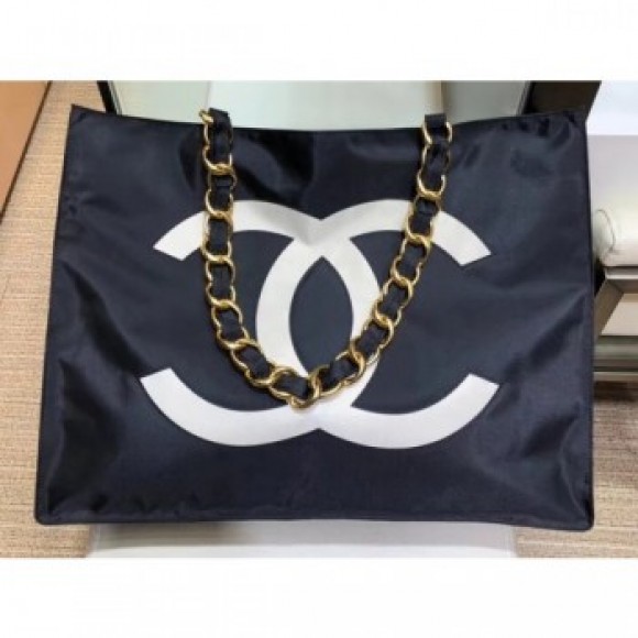 Chanel CC Logo Canvas Shopping Tote Bag Black/White 2019 AQ00982 Chanel CC Logo Canvas Shopping Tote Bag Black/White 2019 AQ00982