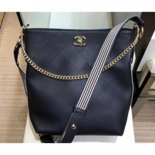Chanel Quilted Leather Striped Side Hobo Bag AS0666 Black 2019 AQ02639 Chanel Quilted Leather Striped Side Hobo Bag AS0666 Black 2019 AQ02639