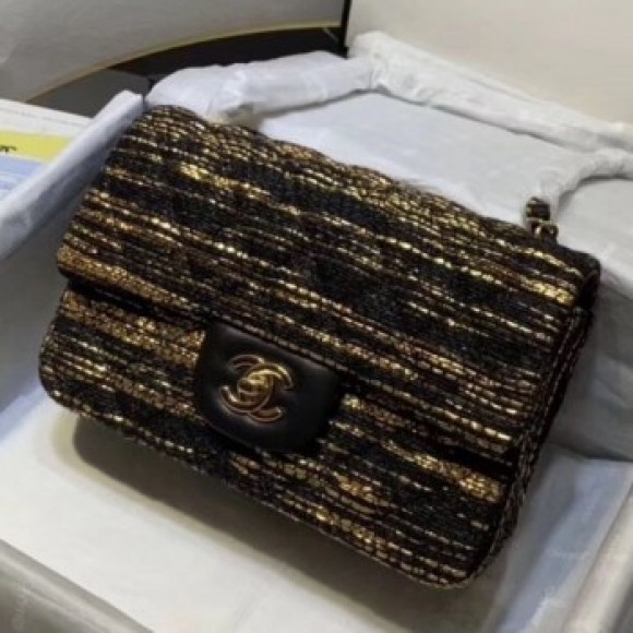 Chanel Tweed Small Classic Flap Bag A01112 Gold/Black 2019 Collection AQ02901 Chanel Tweed Small Classic Flap Bag A01112 Gold/Black 2019 Collection AQ02901