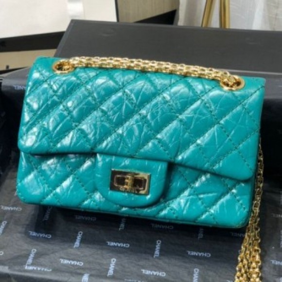 Chanel Quilted Aged Calfskin Small 2.55 Flap Bag A37586 Green 2019 Collection AQ01354 Chanel Quilted Aged Calfskin Small 2.55 Flap Bag A37586 Green 2019 Collection AQ01354