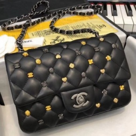 Chanel Lambskin 18k Charms Mini Classic Flap Bag A69900 Black 2018(Silver-Tone Metal) Collection AQ02940 Chanel Lambskin 18k Charms Mini Classic Flap Bag A69900 Black 2018(Silver-Tone Metal) Collection AQ02940