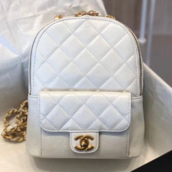 Chanel Waxed Vintage Quilted Leather Backpack AS0601 White 2019 Collection AQ00535 Chanel Waxed Vintage Quilted Leather Backpack AS0601 White 2019 Collection AQ00535