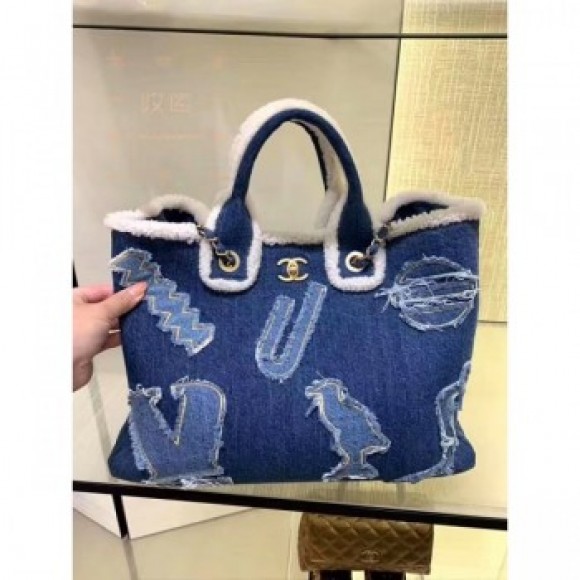 Chanel cotton/shearling shopping Bag AS0759 2019 AQ03123 Chanel cotton/shearling shopping Bag AS0759 2019 AQ03123