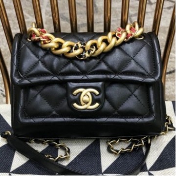 Chanel Quilted Lambskin Small Flap Bag AS0936 Black 2019 Collection AQ01929