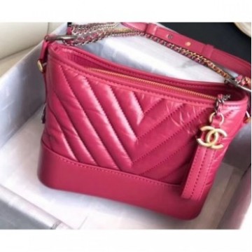 Chanel Chevron Gabrielle Small Hobo Bag A91810 Fuchsia 2018 AQ04262 Chanel Chevron Gabrielle Small Hobo Bag A91810 Fuchsia 2018 AQ04262