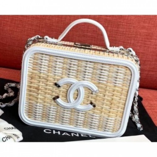Chanel Rattan/Patent Calfskin CC Filigree Vanity Case Medium Bag A93343 White 2019 AQ02601