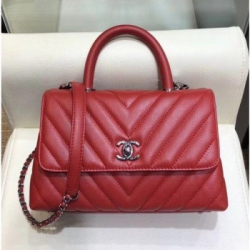 Chanel Chevron Grained Calfskin Small Flap Bag with Handle A92990 Red 2018 AQ04090 Chanel Chevron Grained Calfskin Small Flap Bag with Handle A92990 Red 2018 AQ04090