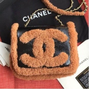 Chanel Shearling Sheepskin and Vintage Leather Flap Bag AS0321 Black/Brown 2019 Collection AQ03423 Chanel Shearling Sheepskin and Vintage Leather Flap Bag AS0321 Black/Brown 2019 Collection AQ03423