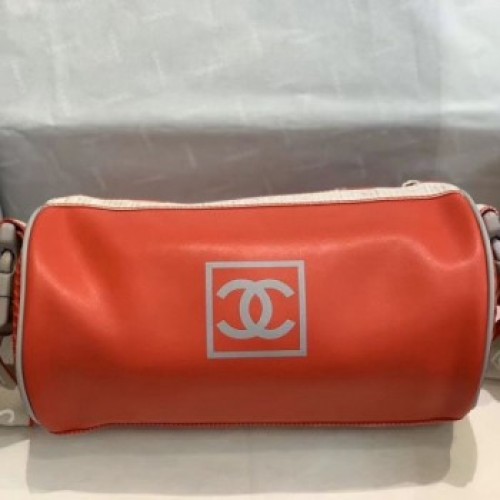 Chanel Vintage Large Roller Shoulder Bag AS6689 Orange 2019 Collection AQ01083 Chanel Vintage Large Roller Shoulder Bag AS6689 Orange 2019 Collection AQ01083