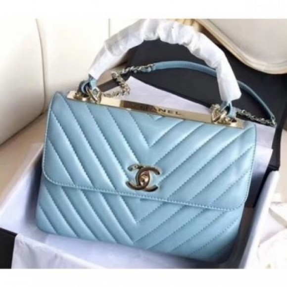 Chanel Chevron Trendy CC Small Flap Handle Bag A92236 Light Blue 2018 AQ02402 Chanel Chevron Trendy CC Small Flap Handle Bag A92236 Light Blue 2018 AQ02402