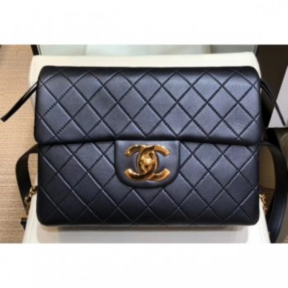 Chanel Vintage Flap Backpack Bag Black 2019 AQ00927 Chanel Vintage Flap Backpack Bag Black 2019 AQ00927