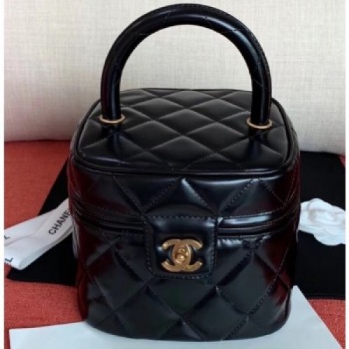 Chanel Vintage Vanity Case Bag Pearl Black 2019 AQ03841 Chanel Vintage Vanity Case Bag Pearl Black 2019 AQ03841