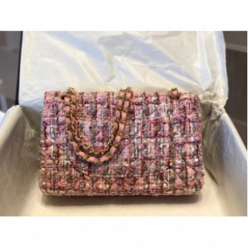 Chanel Tweed Medium Flap Bag A01112 Pink 2019 Collection AQ03354 Chanel Tweed Medium Flap Bag A01112 Pink 2019 Collection AQ03354