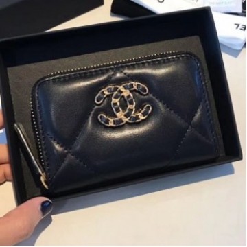 Chanel 19 Goatskin Zipped Coin Purse AP0949 Black 2019 Collection AQ01950 Chanel 19 Goatskin Zipped Coin Purse AP0949 Black 2019 Collection AQ01950