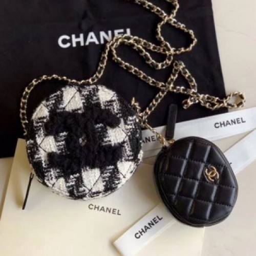 Chanel CC Houndstooth Tweed Clutch with Chain & Coin Purse AP0986 Black/White 2019 Collection AQ02117 Chanel CC Houndstooth Tweed Clutch with Chain & Coin Purse AP0986 Black/White 2019 Collection AQ02117
