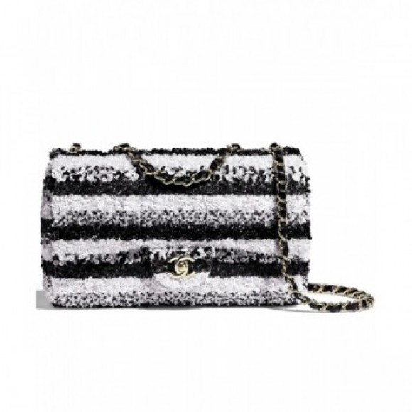 Chanel Flap Bag AS0160 White AQ01104 Chanel Flap Bag AS0160 White AQ01104