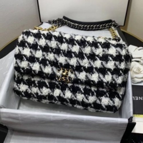Chanel 19 Small Flap Bag AS1162 White/Black 2019 Collection AQ01421 Chanel 19 Small Flap Bag AS1162 White/Black 2019 Collection AQ01421