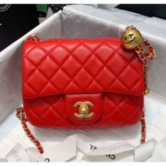 Chanel Lambskin & Gold-Tone Metal Flap Bag AS1786 Red 2020 Collection AQ02672 Chanel Lambskin & Gold-Tone Metal Flap Bag AS1786 Red 2020 Collection AQ02672