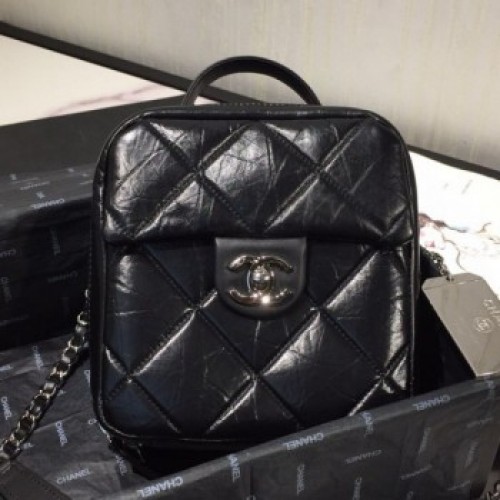 Chanel Quilted Vintage Leather Camera Case Bag AS1323 Black 2020 Collection AQ00736 Chanel Quilted Vintage Leather Camera Case Bag AS1323 Black 2020 Collection AQ00736