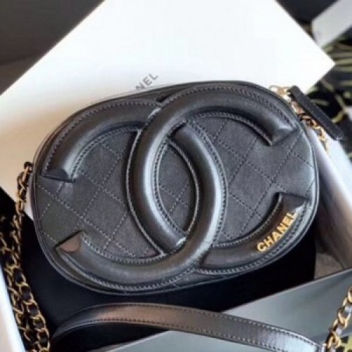 Chanel Maxi-CC Quilted Leather Camera Case AS1757 Black 2020 Collection AQ02878 Chanel Maxi-CC Quilted Leather Camera Case AS1757 Black 2020 Collection AQ02878