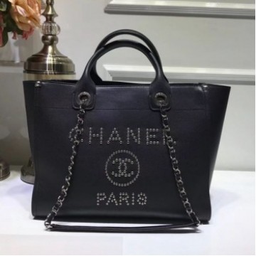 Chanel Deauville Grained Calfskin Medium Shopping Bag A57067 Black/Silver 2019 Collection AQ00845 Chanel Deauville Grained Calfskin Medium Shopping Bag A57067 Black/Silver 2019 Collection AQ00845