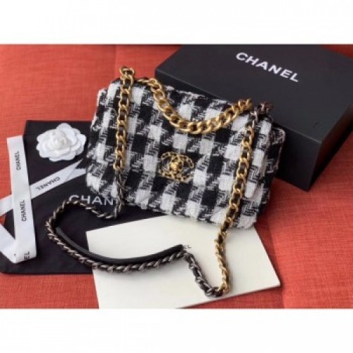Chanel 19 Tweed Small Flap Bag Black/White AS1160 2019 Collection AQ02213 Chanel 19 Tweed Small Flap Bag Black/White AS1160 2019 Collection AQ02213