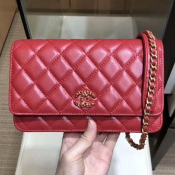Chanel Quilted Lambskin Wallet on Chain WOC AP0724 Red 2019 Collection AQ02833 Chanel Quilted Lambskin Wallet on Chain WOC AP0724 Red 2019 Collection AQ02833