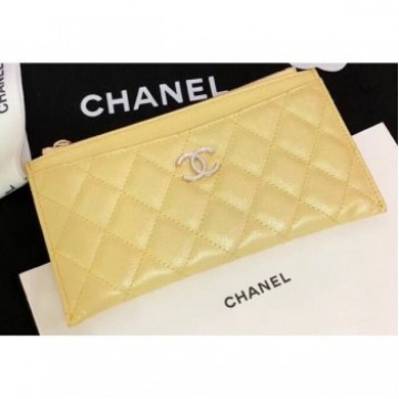 Chanel Iridescent Pearl Caviar Pouch Clutch Bag Yellow 2019 AQ03944 Chanel Iridescent Pearl Caviar Pouch Clutch Bag Yellow 2019 AQ03944