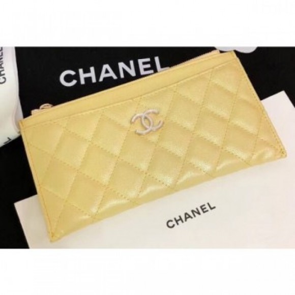 Chanel Iridescent Pearl Caviar Pouch Clutch Bag Yellow 2019 AQ03944 Chanel Iridescent Pearl Caviar Pouch Clutch Bag Yellow 2019 AQ03944
