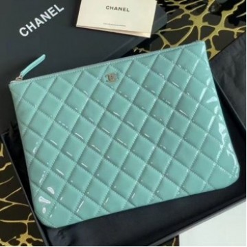 Chanel Quilted Patent Leather Medium Pouch Blue 2020 Collection AQ00741 Chanel Quilted Patent Leather Medium Pouch Blue 2020 Collection AQ00741
