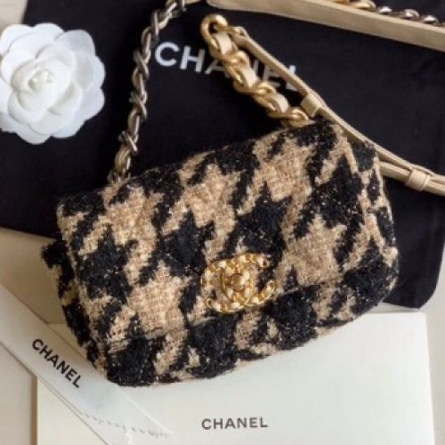 Chanel 19 Houndstooth Tweed Flap Waist Bag/Belt Bag AS1163 Beige/Black 2019 Collection AQ02548 Chanel 19 Houndstooth Tweed Flap Waist Bag/Belt Bag AS1163 Beige/Black 2019 Collection AQ02548