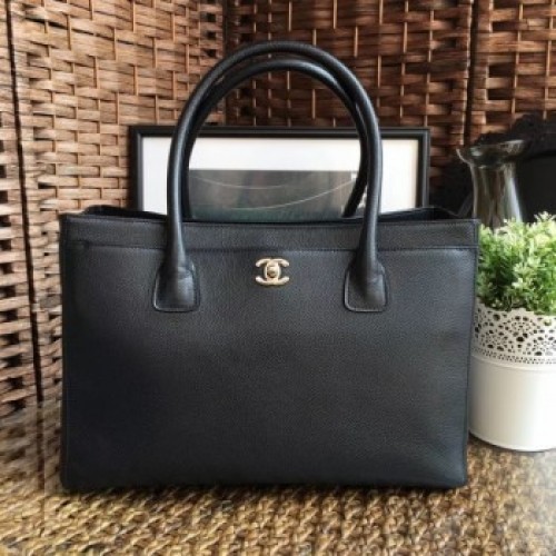 chanel cerf tote bag in caviar leather black with silver hardware AQ04098