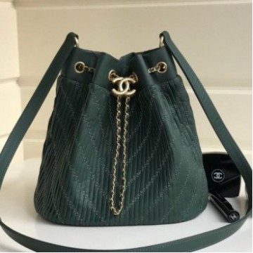 Chanel Chevron Pleated Bucket Bag Green 2019 Collection AQ02773 Chanel Chevron Pleated Bucket Bag Green 2019 Collection AQ02773