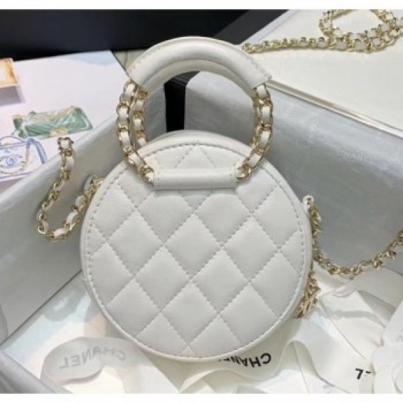 Chanel Lambskin Clutch With Chain & Round Handles AP1176 Whtie 2020 Collection AQ00888 Chanel Lambskin Clutch With Chain & Round Handles AP1176 Whtie 2020 Collection AQ00888