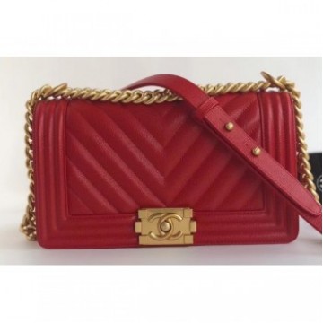 Chanel Caviar Leather Chevron Boy Flap Medium Bag Red/Gold AQ01847 Chanel Caviar Leather Chevron Boy Flap Medium Bag Red/Gold AQ01847